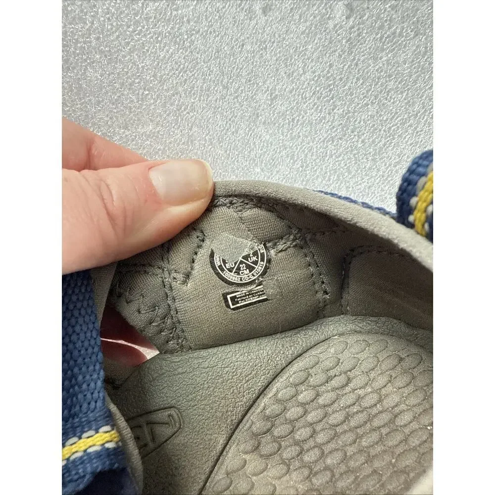 Keen kids blue